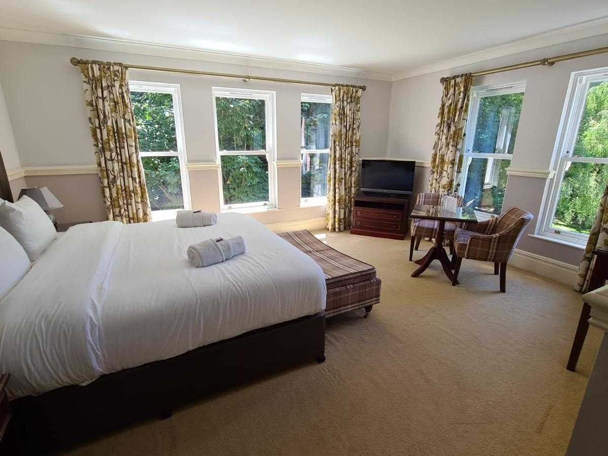 The Dower House Hotel Вудхолл Спа Экстерьер фото